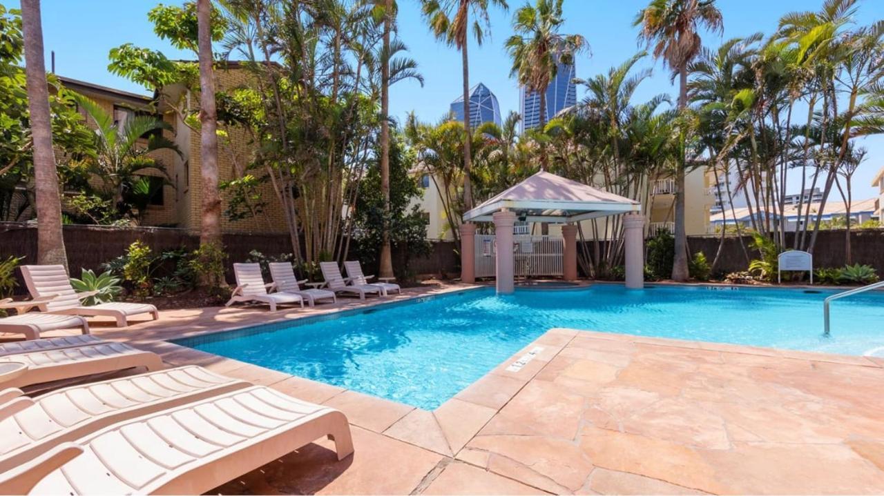 Deluxe Private Apartment And Studio - Ocean Views Gold Coast Eksteriør bilde